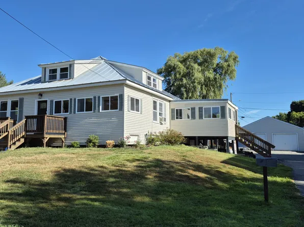 8 Woodman Avenue, Fairfield, ME 04937