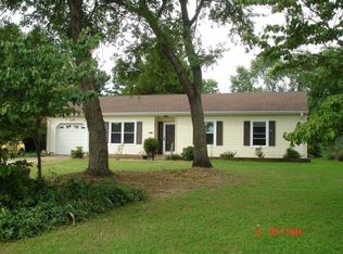 1875 Gloucester Point Dr, Gloucester Point, VA 23062