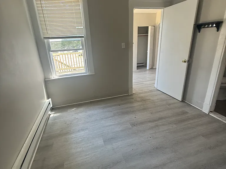 17 Davis St #2R — Photo 16
