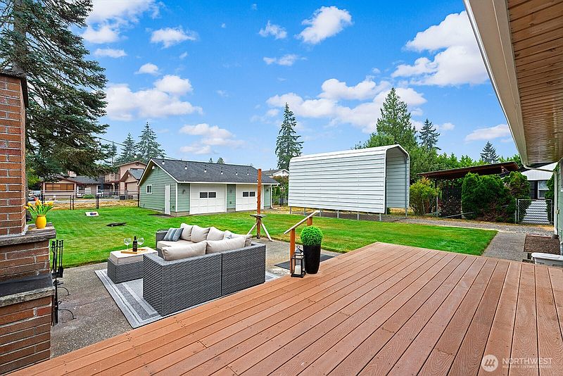 2nd image of 16026 16th Avenue SW