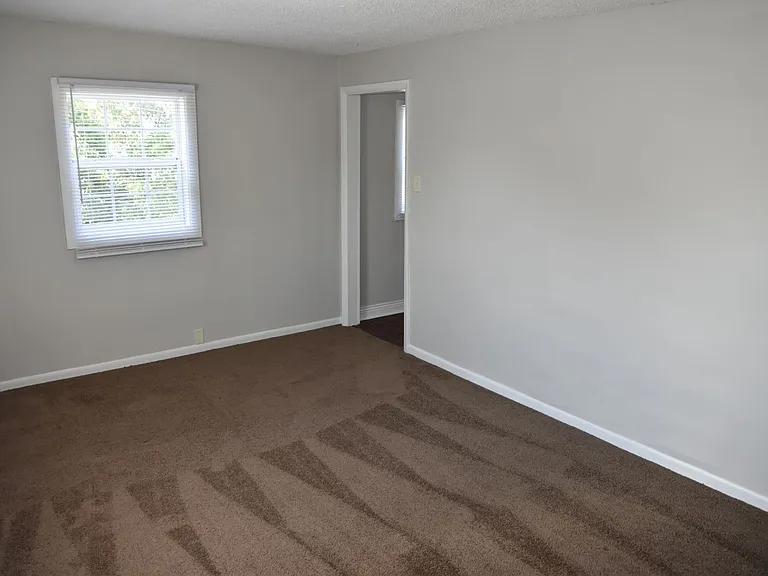 1694 S Washington Ave — Photo 10
