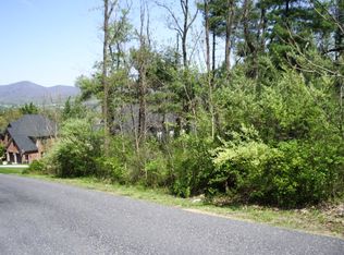 145 Steeplechase Dr, Penn Laird, VA 22846