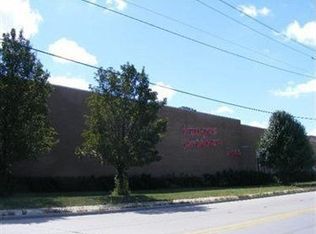 4900 Crayton Ave, Cleveland, OH 44104