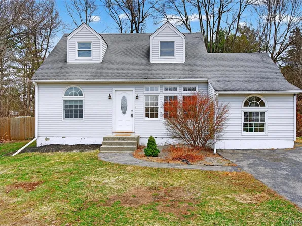 19 Cayuga Drive, Wappingers Falls, NY 12590