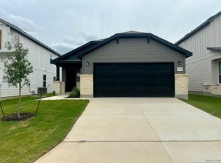 831 Bluegrass Point, New Braunfels, TX 78130