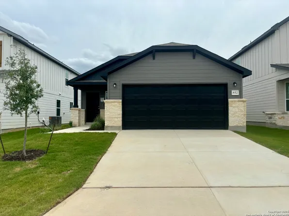831 Bluegrass Point, New Braunfels, TX 78130