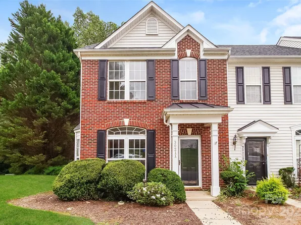 3021 Misty Harbor Cir, Cramerton, NC 28032