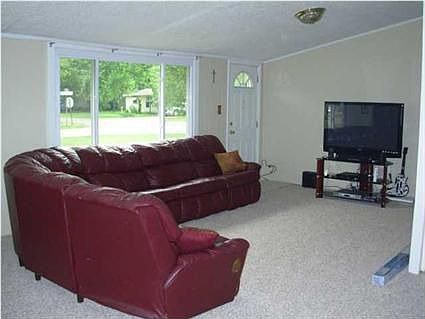 5th image of 2450 Culverson Ave