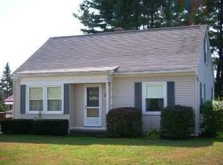 27 8th St, Auburn, ME 04210