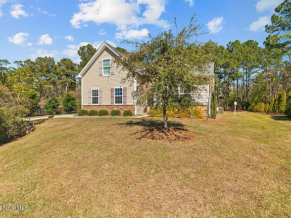 2nd image of 106 Creek End Ct