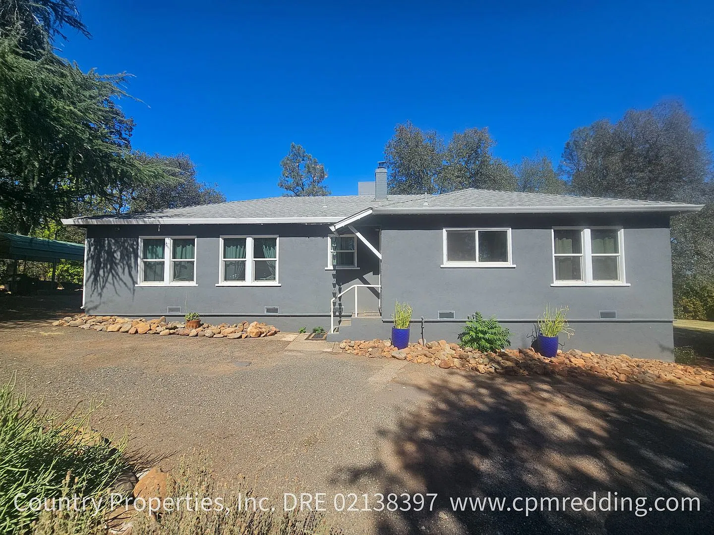 Remodeled House on Acreage Close to Downtown Coming Available Soon! — Photo 1