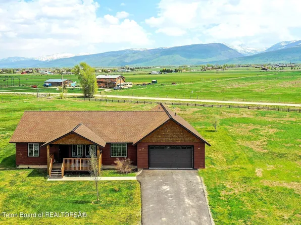 1054 Canoe Loop, Victor, ID 83455