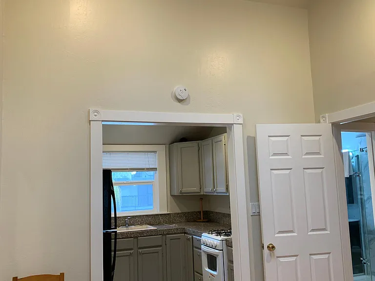 543 Forest Ave #C — Photo 10