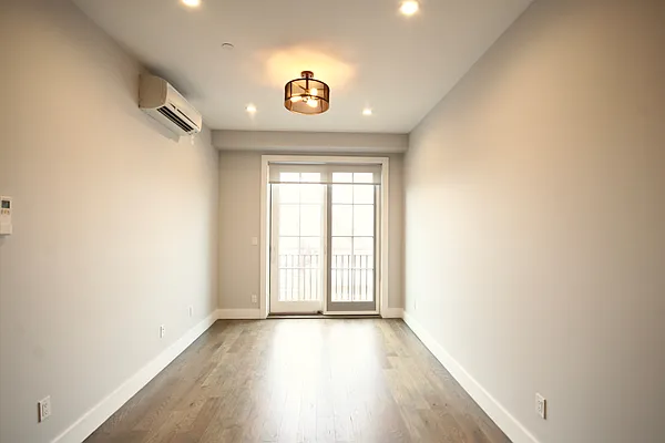 Rented by Rental Solutions Inc | media 72