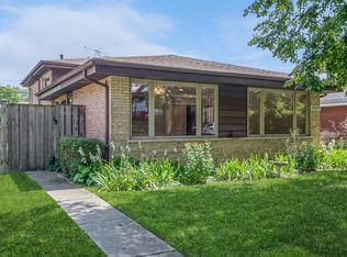 8829 Monticello Ave, Skokie, IL 60076