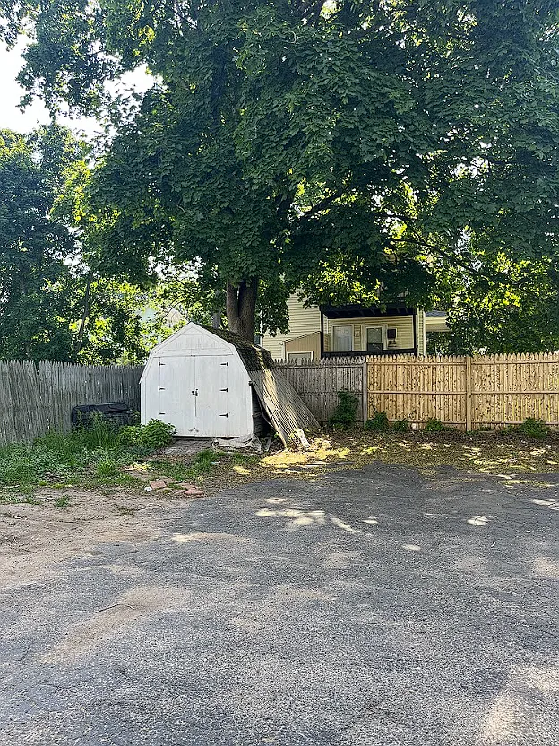 2 bed, 800 sqft, $1,500 — Photo 3
