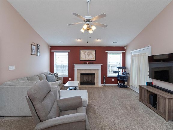 2nd image of 9738 Stonewall Ln