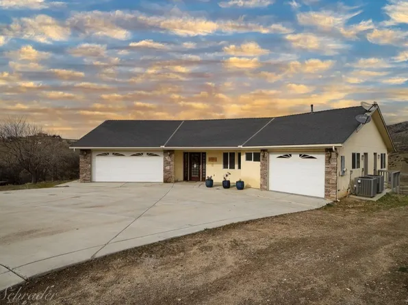 23041 Tulip Ct, Tehachapi, CA 93561