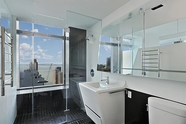 Sold by Nest Seekers International | media 4