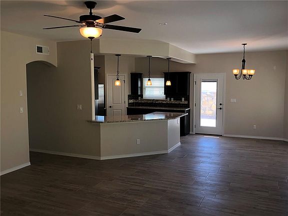 4th image of 13170 Freshford Ave