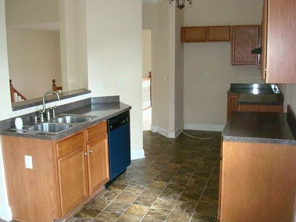 4th image of 4371 Singletree Dr