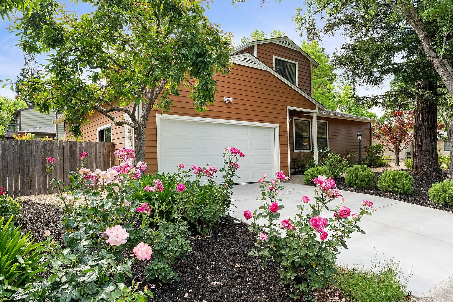 1011 Sonoma Glen Cir photo 1