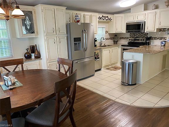 4th image of 1034 Silver Lakes Blvd