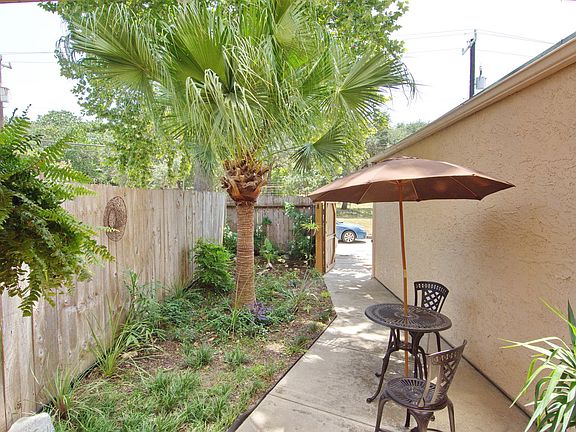 4th image of 1772 Thousand Oaks Dr