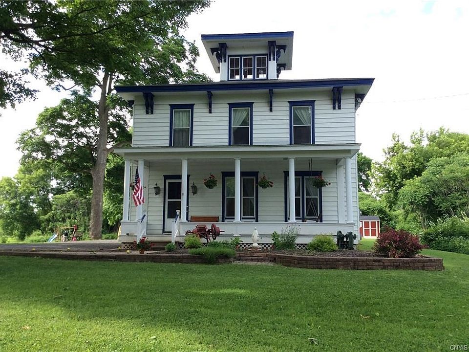 Classic Country Charm!