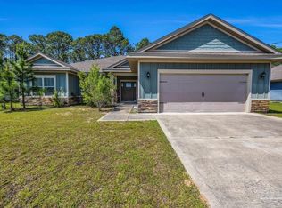 8632 Laredo St, Navarre, FL 32566