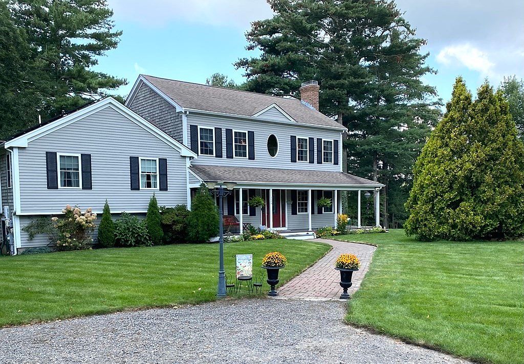 129 Tremont St, Carver, MA 02330 MLS 73155469 Zillow