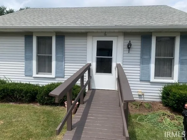 406 Crystal Valley Dr Unit 6, Middlebury, IN 46540