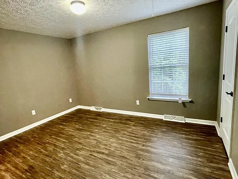 142 Old Tavern Cir #1 — Photo 20