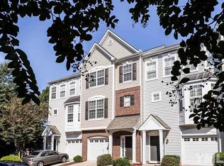 144 Madison Square Ln, Cary, NC 27513