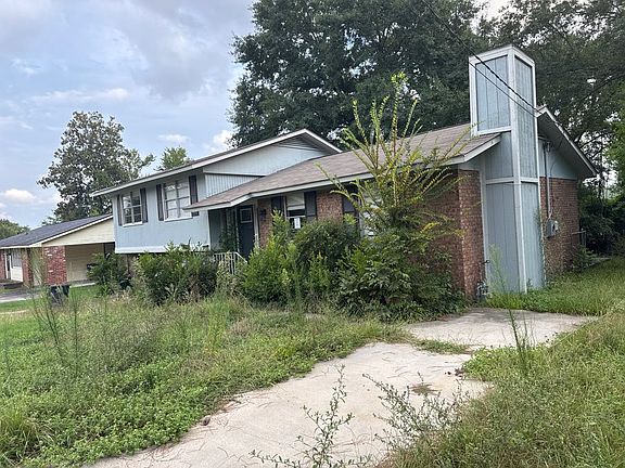 2nd image of 2152 Rosier Rd