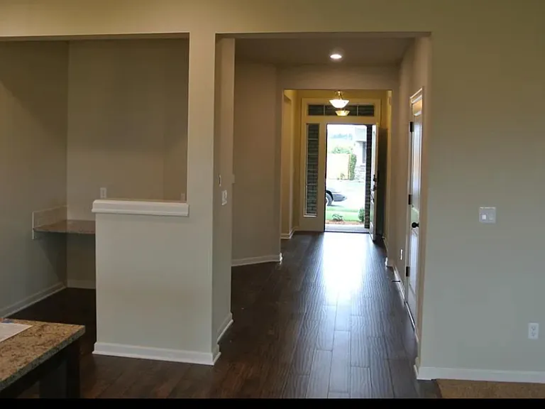 19008 NE 29th Dr — Photo 10