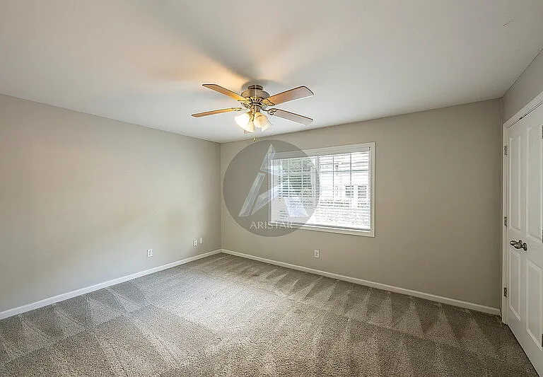 6940 Roswell Rd #13F — Photo 8