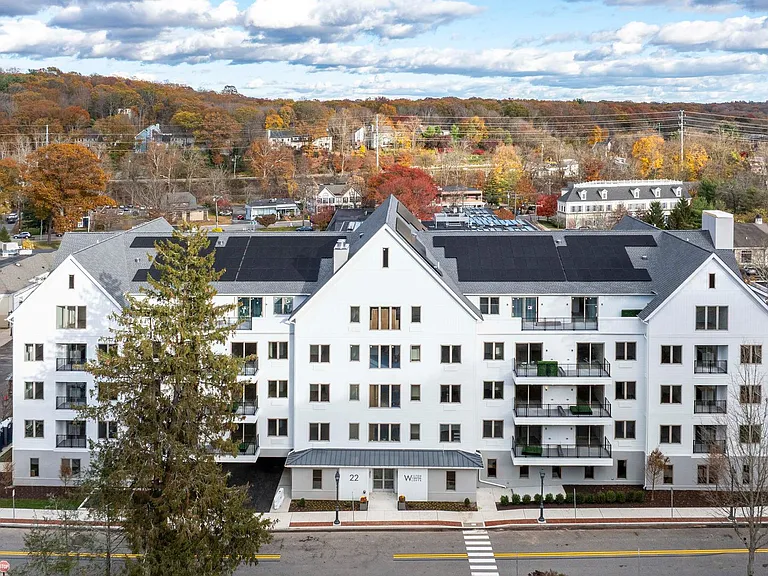 Wilton Center Lofts — Photo 27
