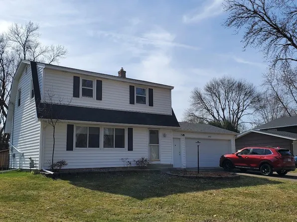 1960 Lakeaires Blvd, White Bear Lake, MN 55110