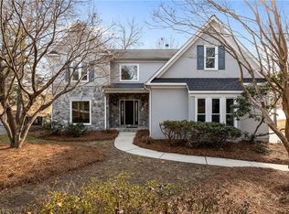 5305 Coveview Ct, Greensboro, NC 27407