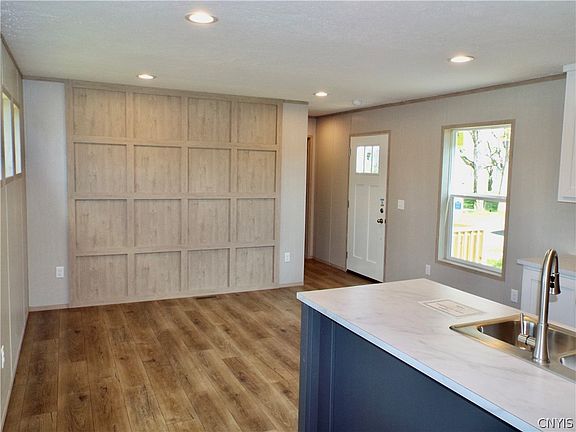 5th image of 4294 Caledonia Avon Rd