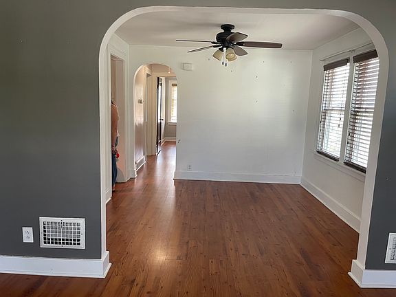 5th image of 166 Shepard Ave #2