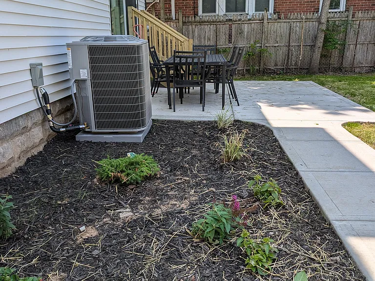 1756 Oak St — Photo 37