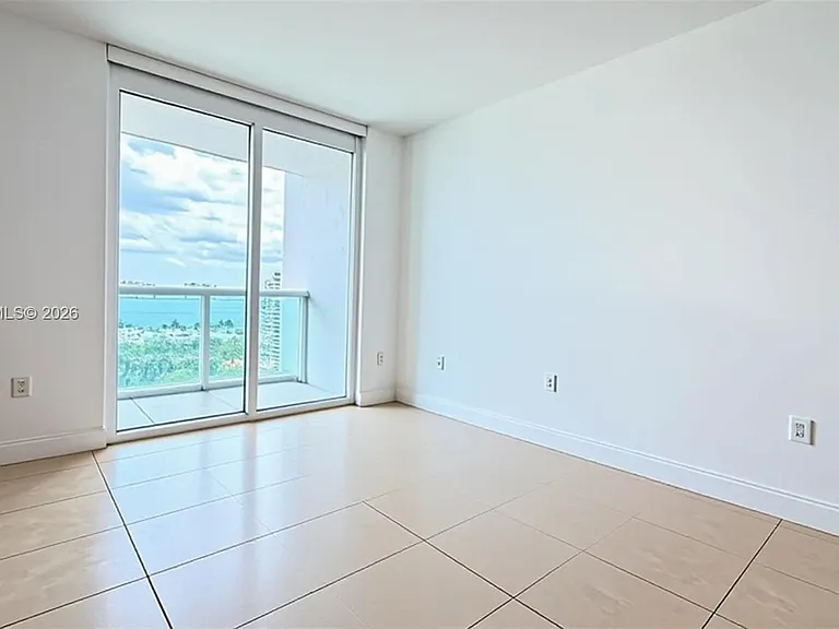 19400 Turnberry Way #1132 — Photo 10