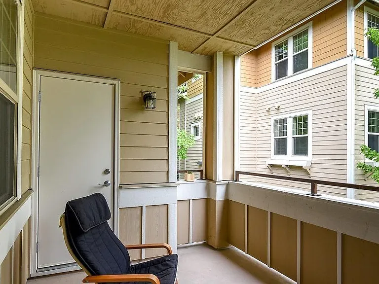 8535 Avondale Rd NE #A204 — Photo 4