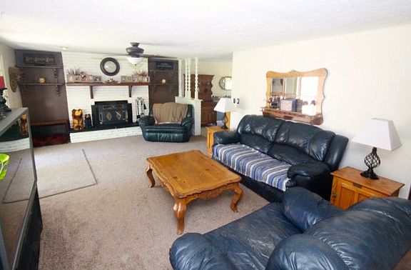 2nd image of 6851 Hubbard Dr