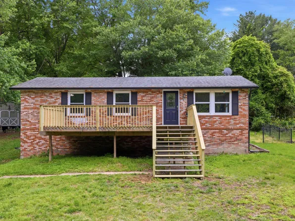 941 Pat Ln, Huntingtown, MD 20639
