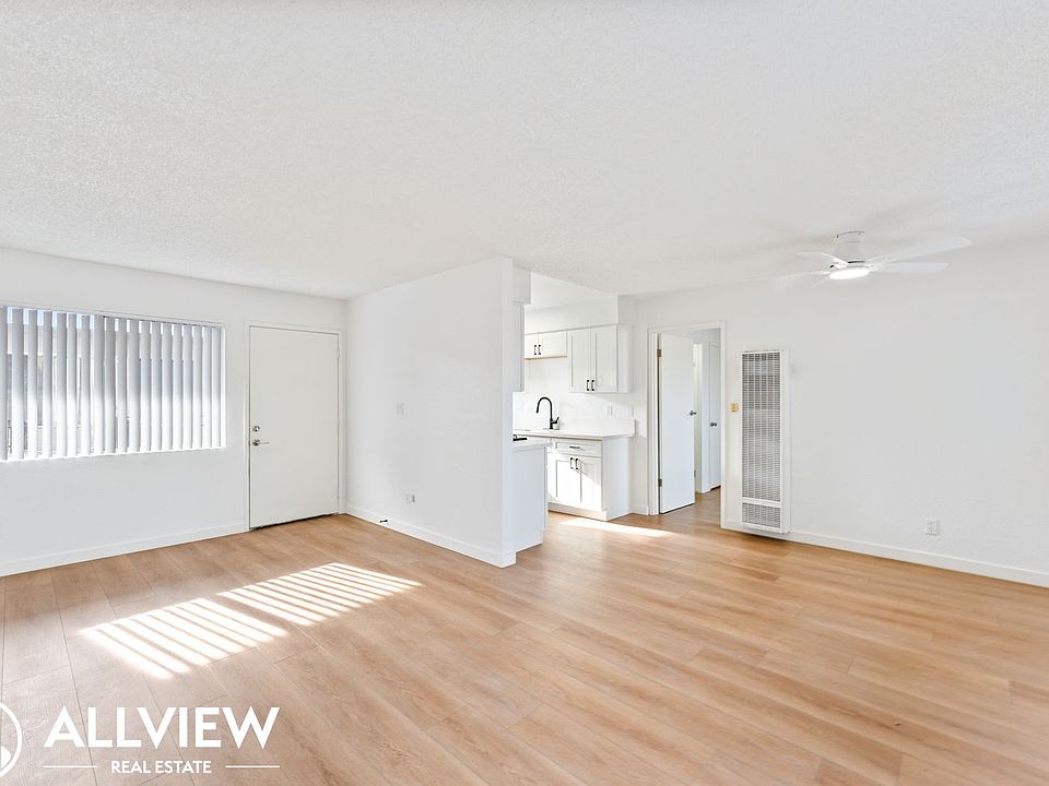 1st image of 221 10th St APT 6
