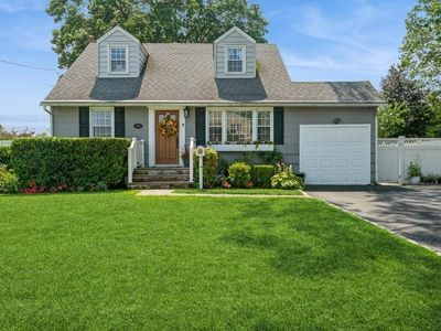 369 S 16th Street, Lindenhurst, NY, 11757