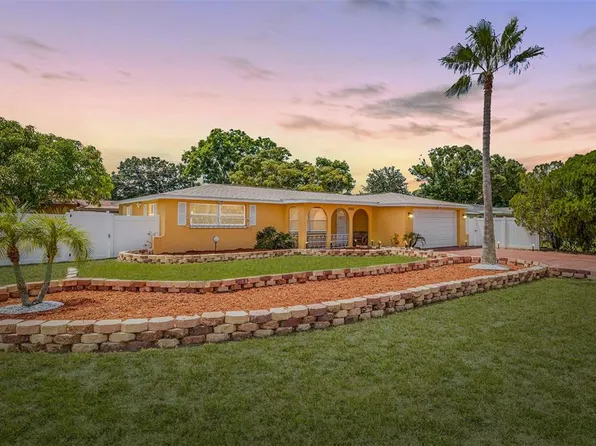 5001 School Rd, New Port Richey, FL 34653